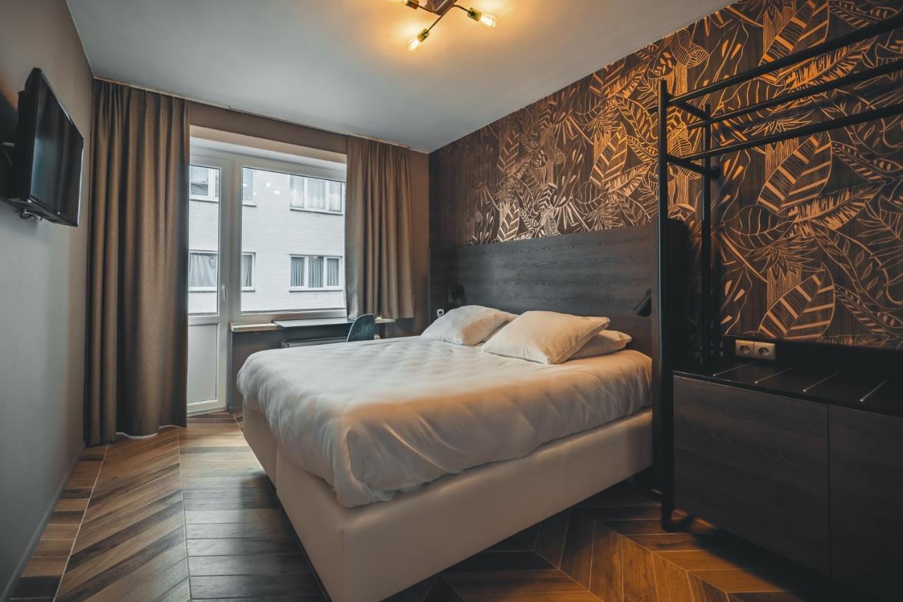 Prado Next Door Hotel 2*